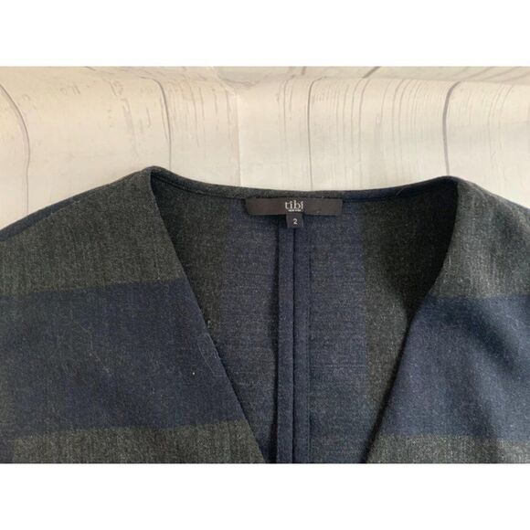 Tabi Wool Top. Sz 2 - Picture 3 of 5